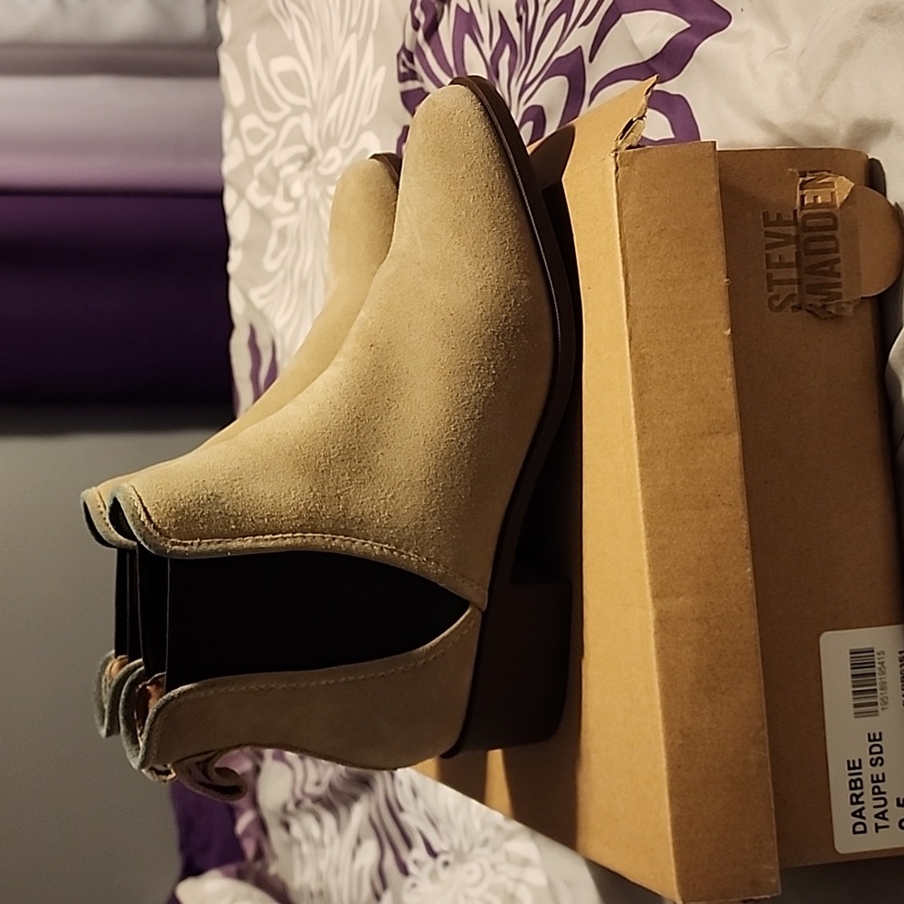 Chelsea Booties - Picture 2 of 4